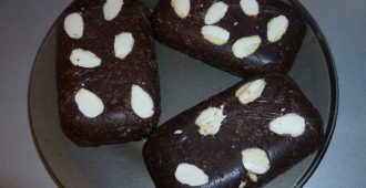 Шоколад с миндалем и какао-крупкой
