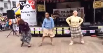 Бабули зажигают