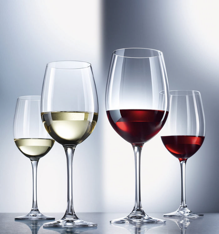 Отличие бокалов для красного и белого вина